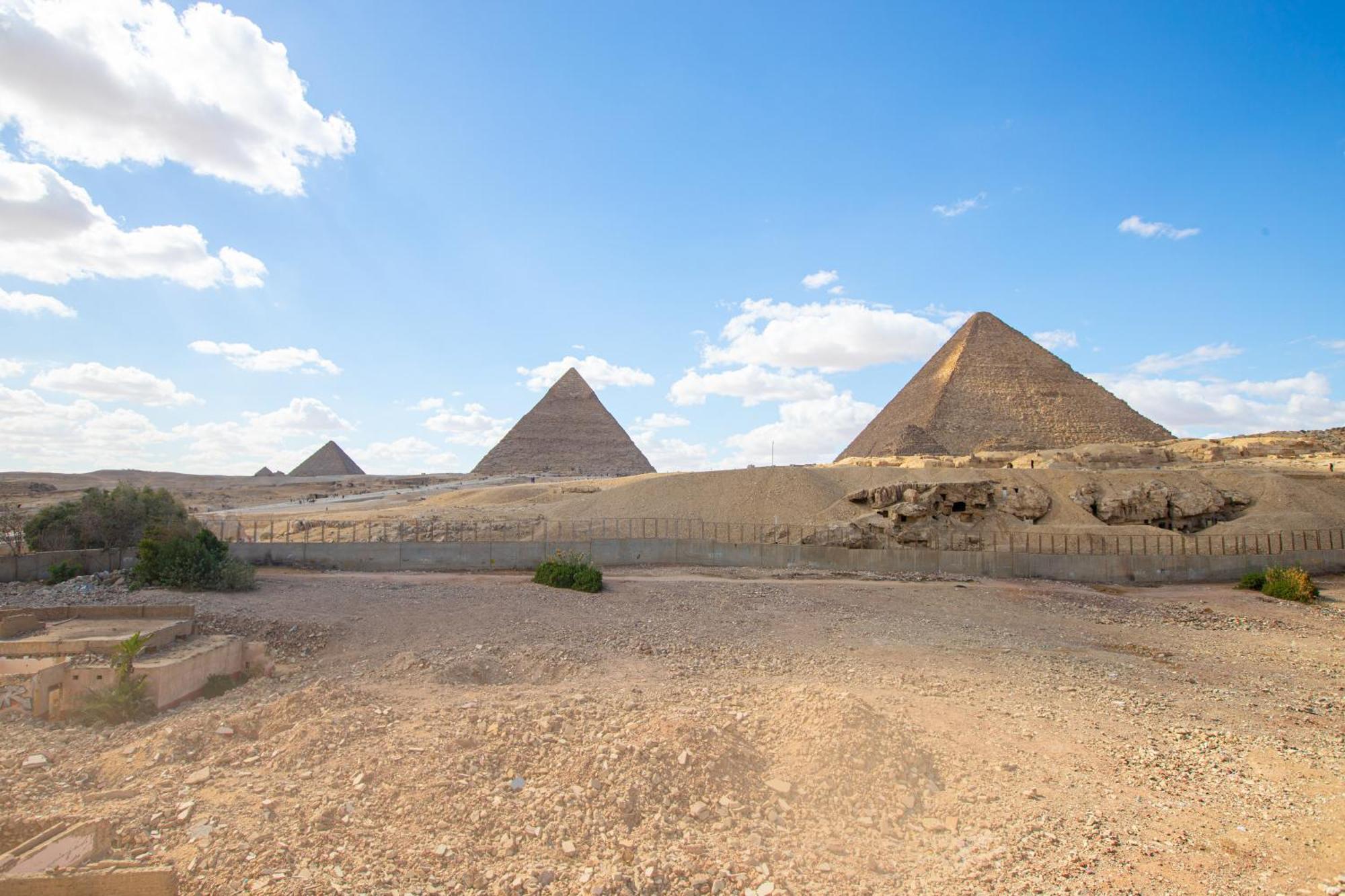 Готель Soul Pyramids View Kafrat al Jabal Екстер'єр фото
